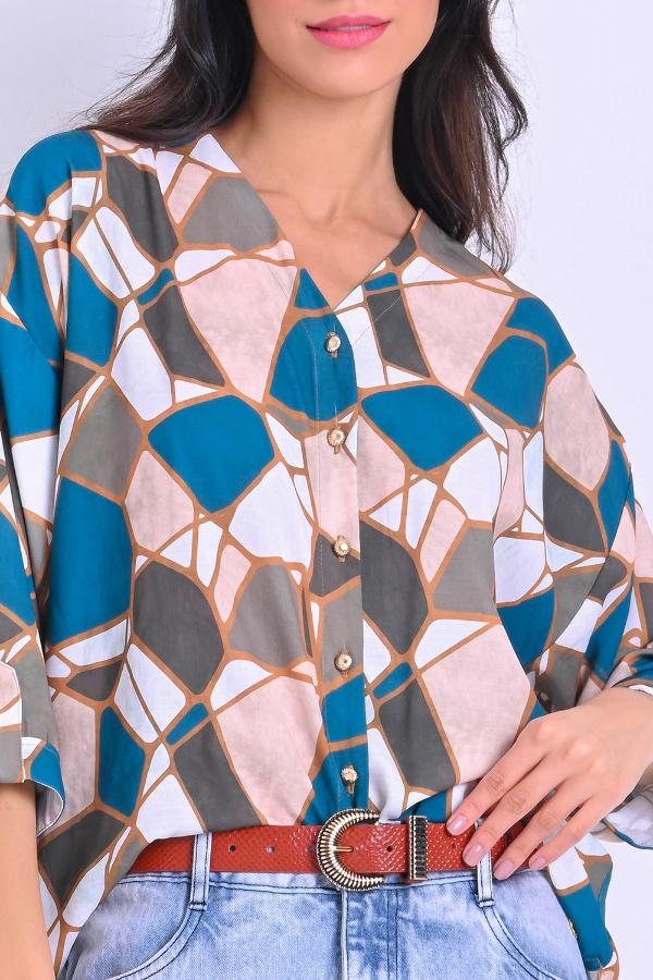 CAMISA ESCOTE V MANGA LARGA ESTAMPADA