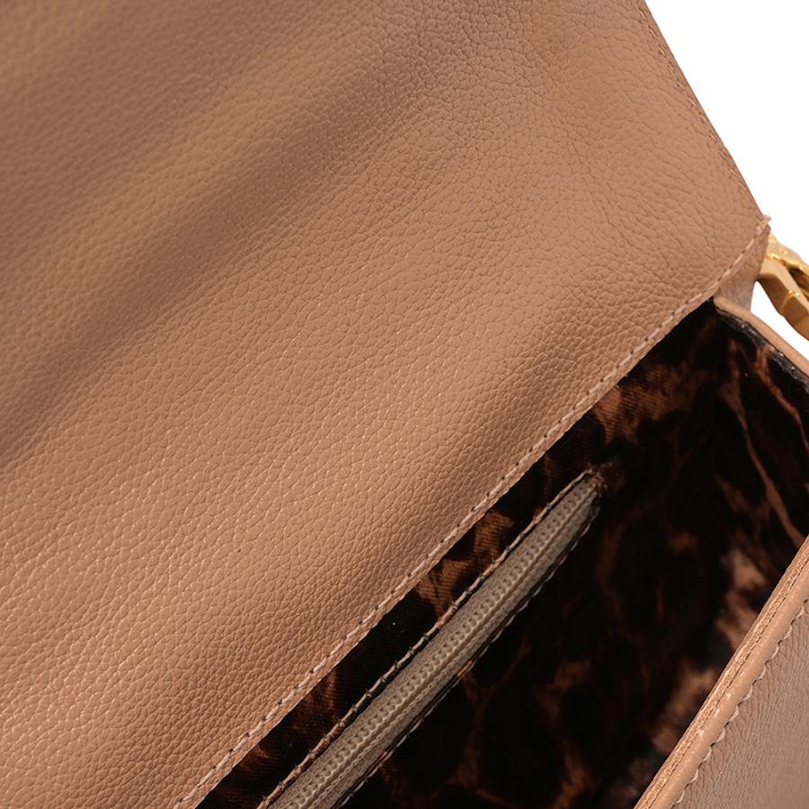 CARTERA DE MANO
